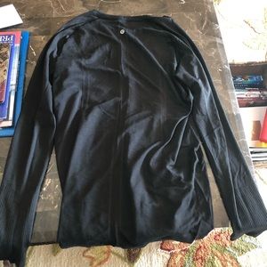 Lululemon back workout long sleeve shirt